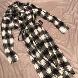 NWT Lululs flannel dress